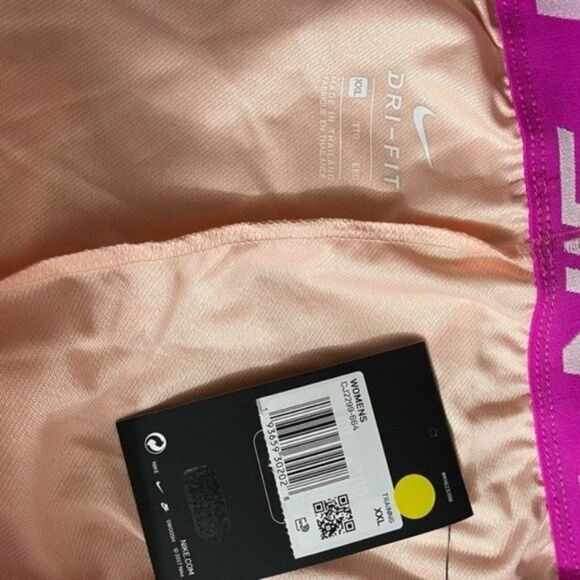NWT Nike Dri-Fit Plus Size Active Training Shorts - Picture 3 of 3